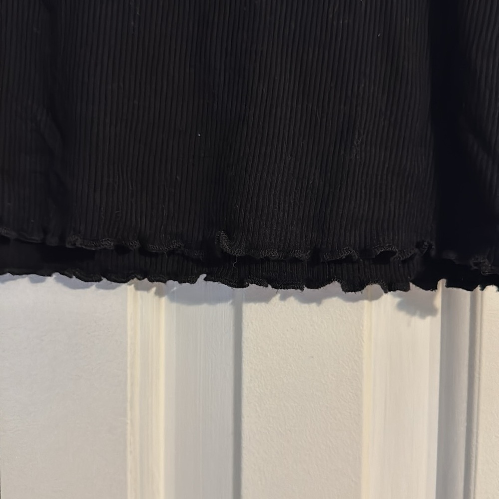 Bozzolo Ribbed Crop Top - Picture 3 of 5
